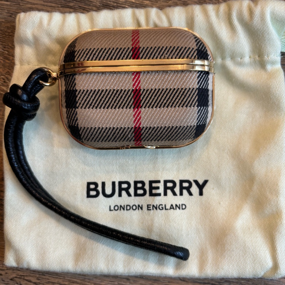 Burberry Vintage Check AirPod Pro Case